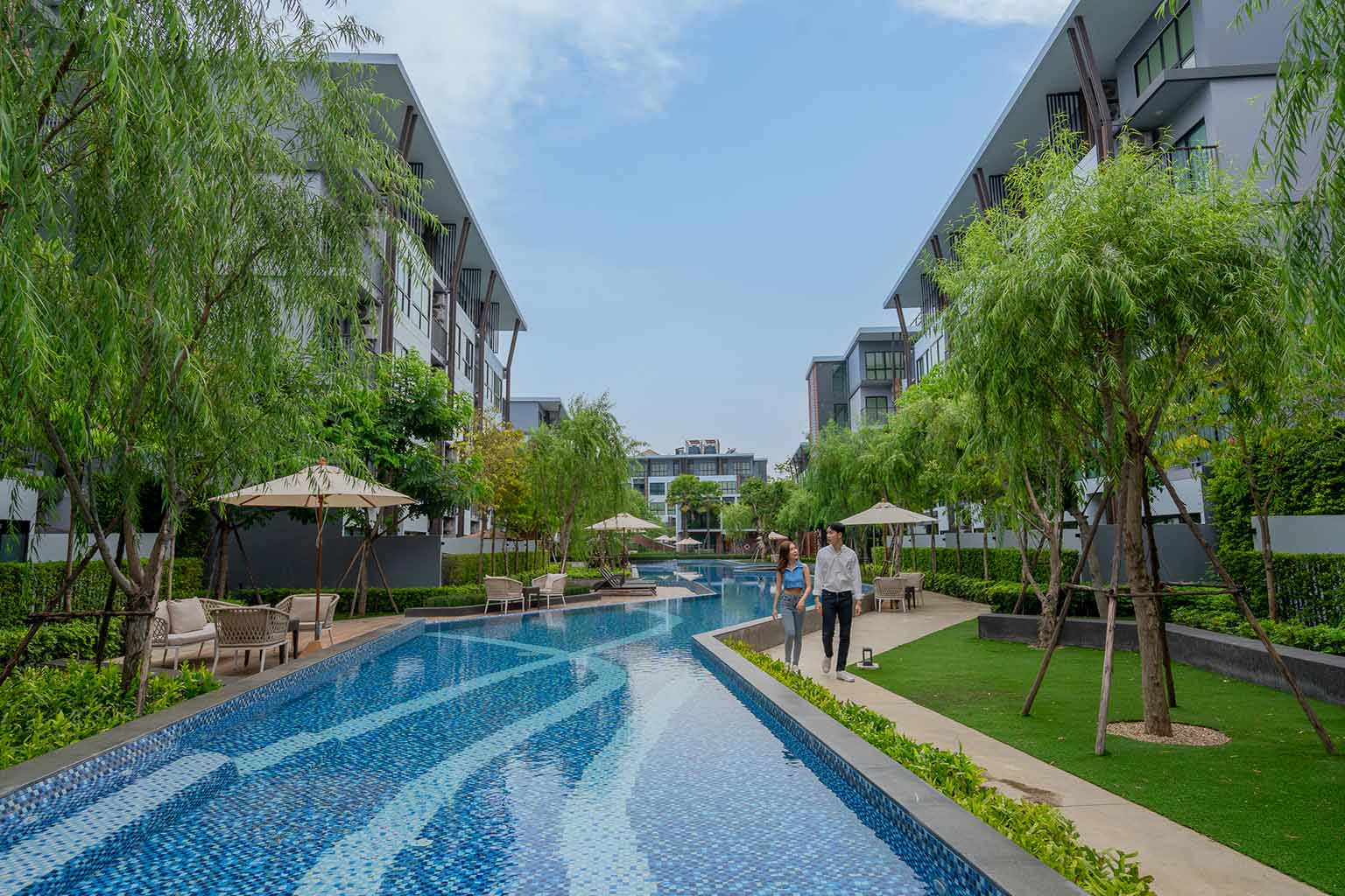 Arise-สระว่ายน้1ำ