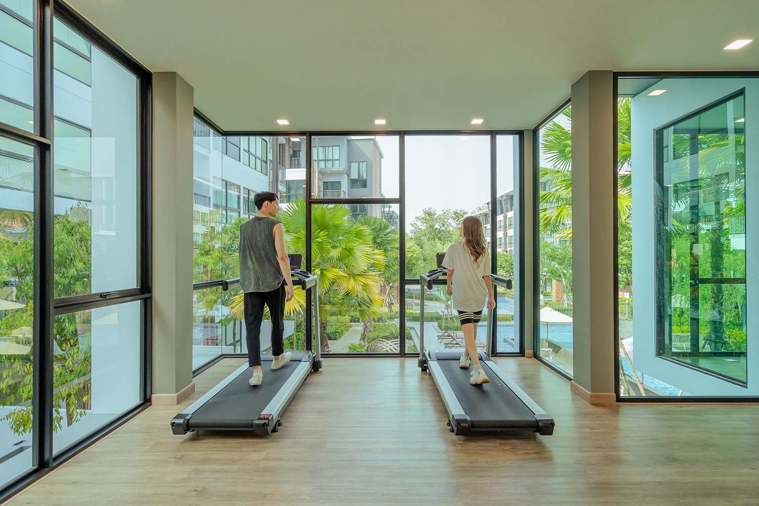 Arise-สระว่ายน้ำ2